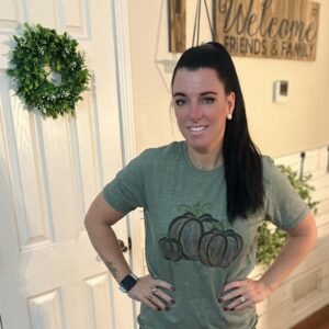 Triple pumpkin green tee
