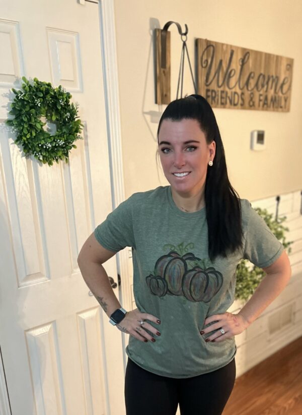 Triple pumpkin green tee