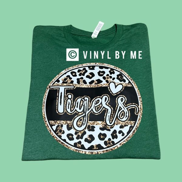 Tigers cheetah circle tee