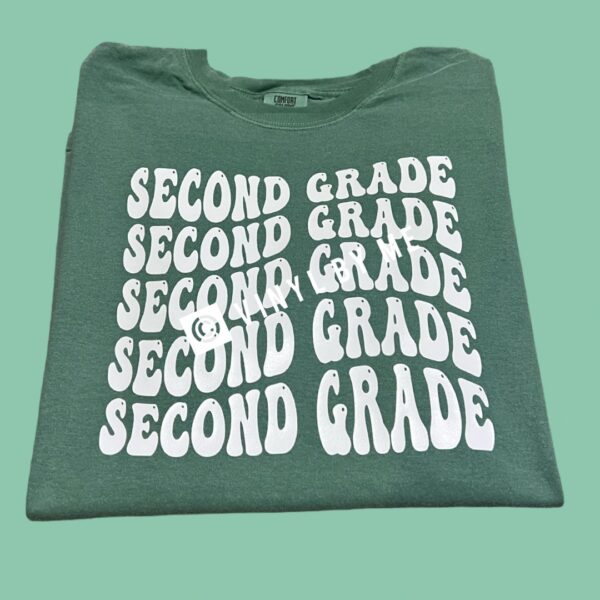 Wavy second grade comfort color tee