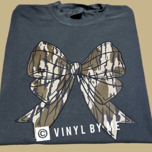 Comfort color camo bow tee