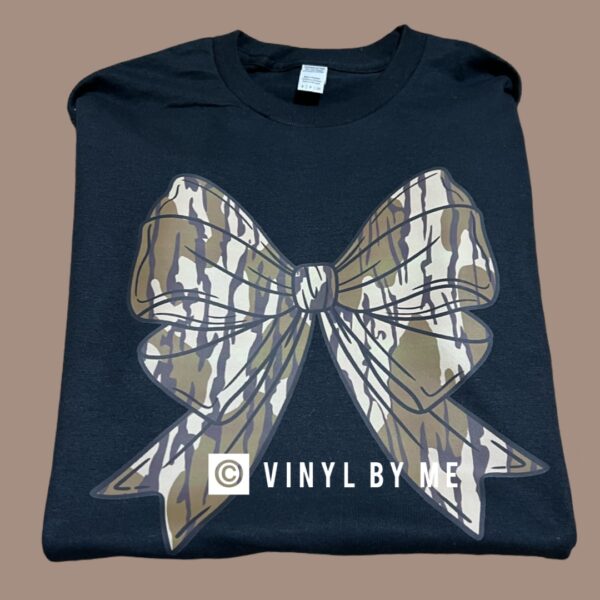 Black camo bow tee