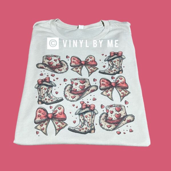 Cowboy boots & bows tee