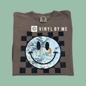 Comfort color camo smiley tee