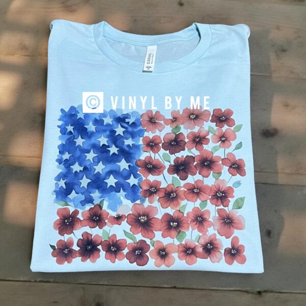 Blue floral flag tee