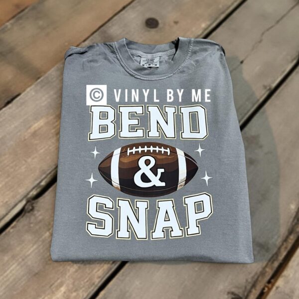 Gray bend and snap comfort color tee
